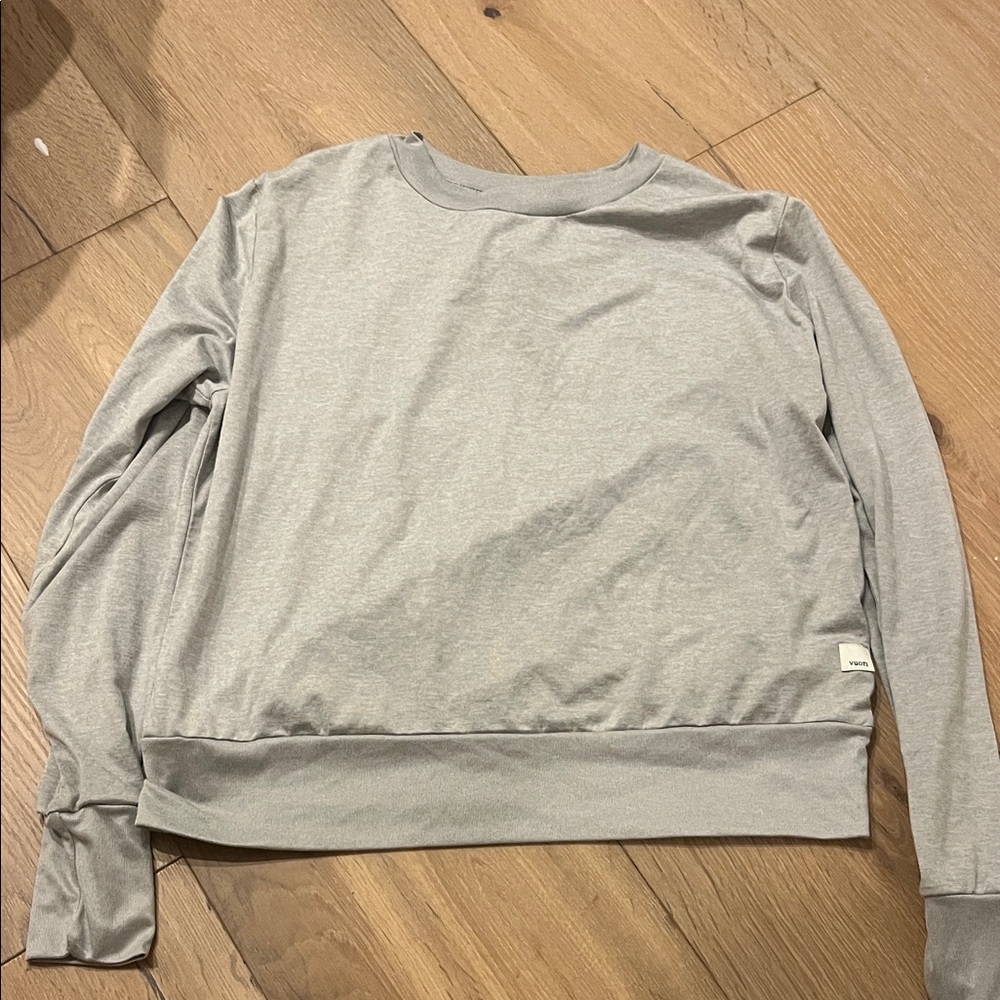 Vuori Heather Gray Long Sleeve Top